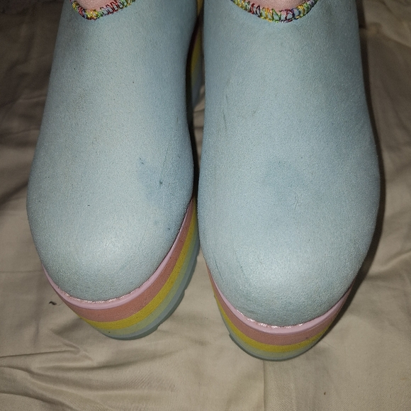 YRU platform rainbow boots. - Picture 7 of 8